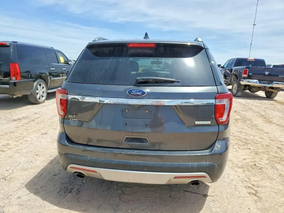 2017 FORD EXPLORER XLT  