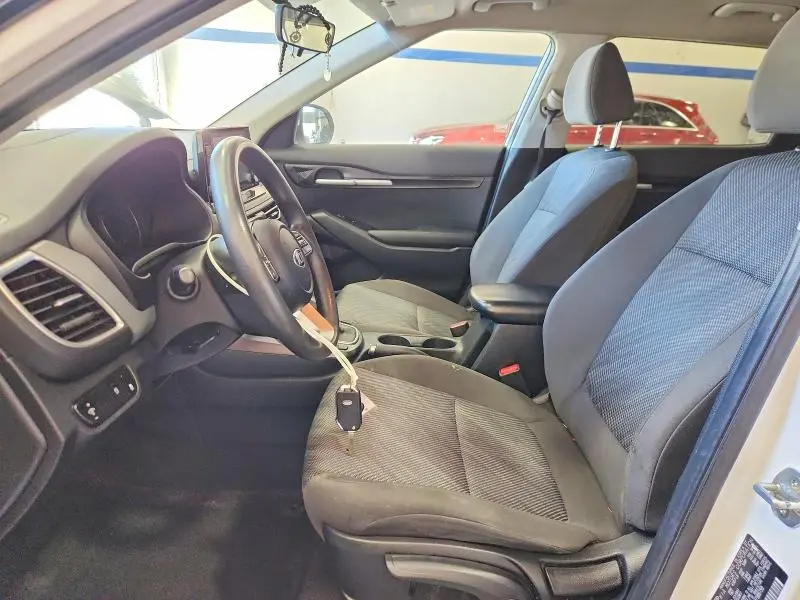 2021 KIA SELTOS LX  