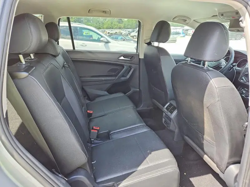 2020 VOLKSWAGEN TIGUAN SE  