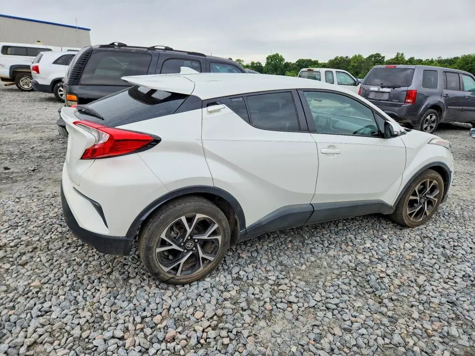 2018 TOYOTA C-HR XLE  
