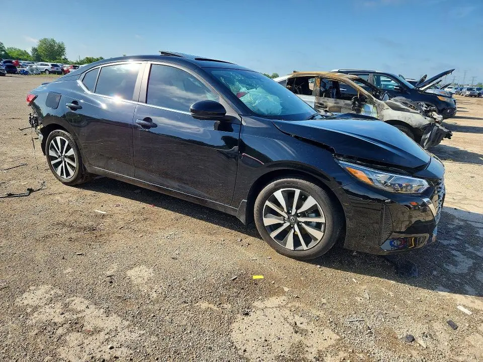 2024 NISSAN SENTRA SV  