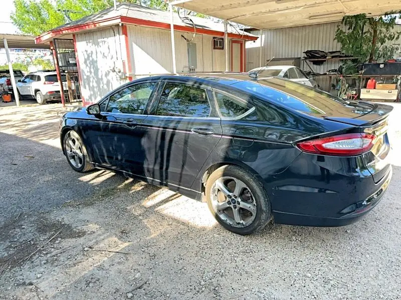 2015 FORD FUSION SE  