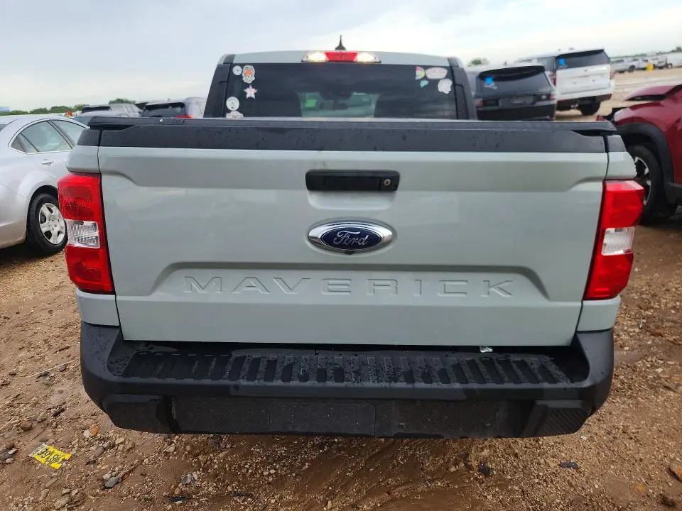 2022 FORD MAVERICK XL  
