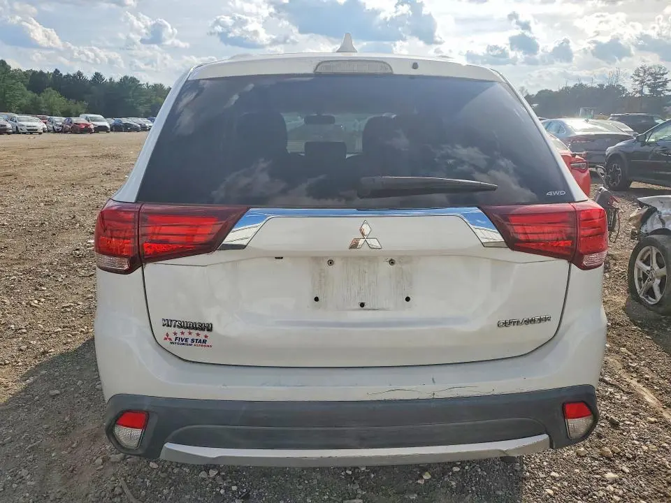 2017 MITSUBISHI OUTLANDER ES  