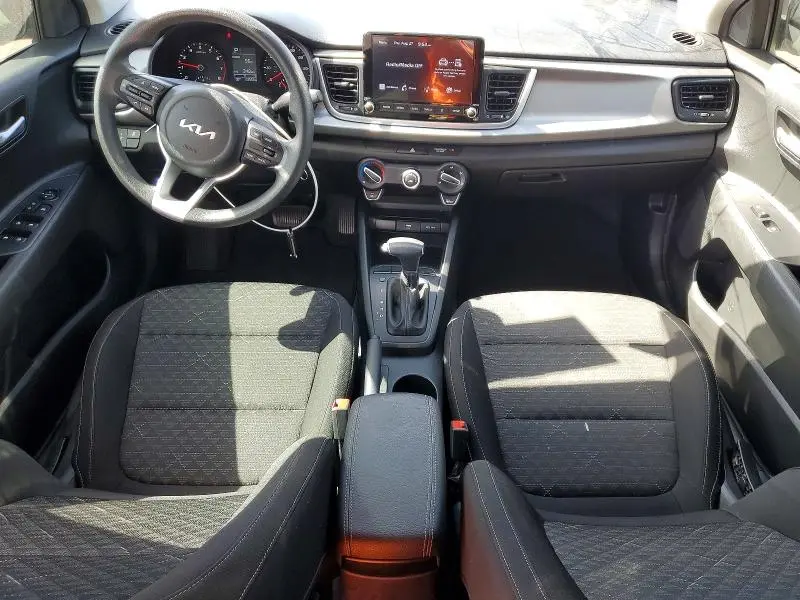 2022 KIA RIO S  