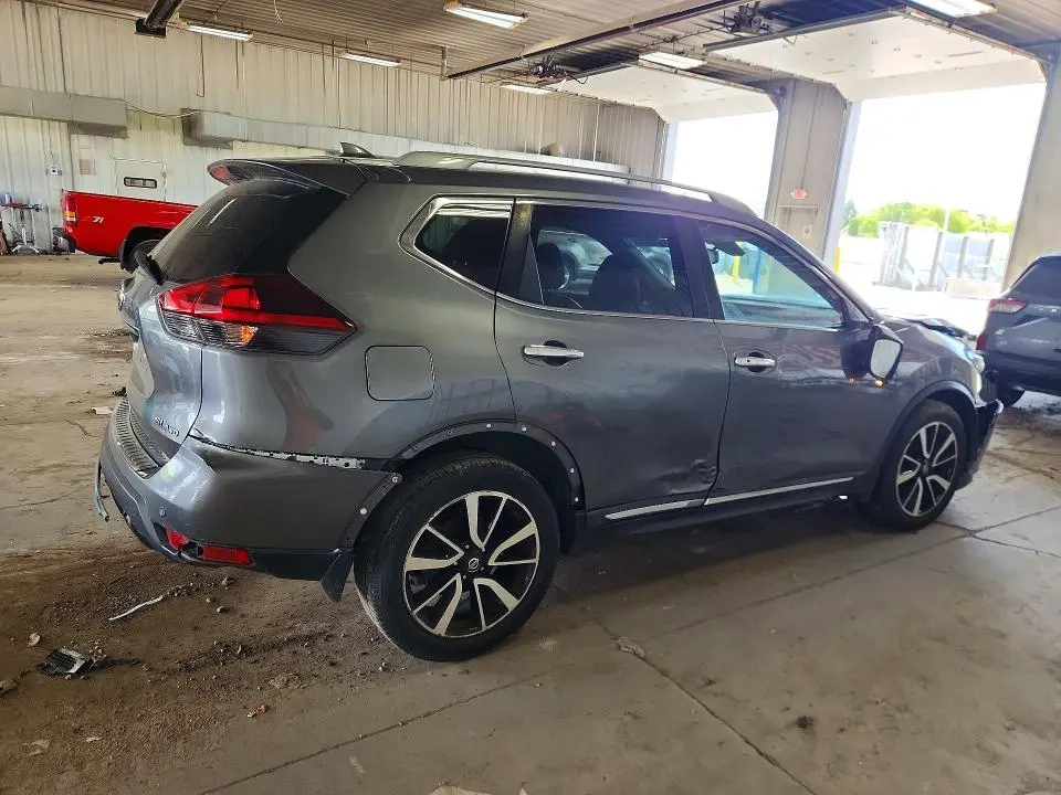 2019 NISSAN ROGUE SL  