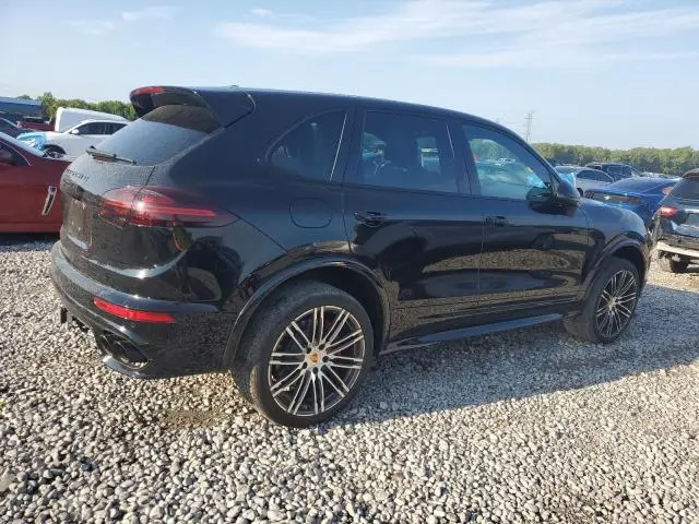 2016 PORSCHE CAYENNE GTS  