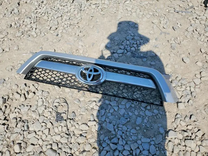 2013 TOYOTA 4RUNNER SR5  
