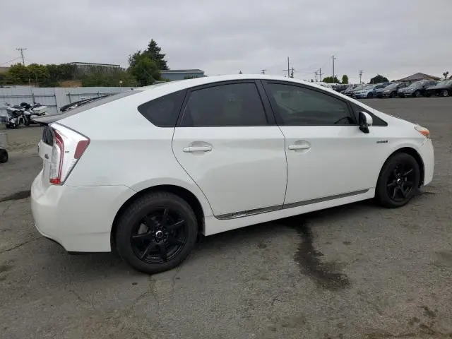 2015 TOYOTA PRIUS   