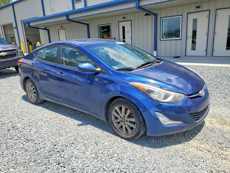 2015 HYUNDAI ELANTRA SE  