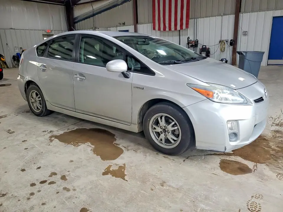 2011 TOYOTA PRIUS TWO  