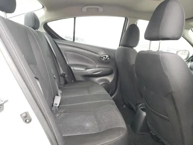 2018 NISSAN VERSA S  