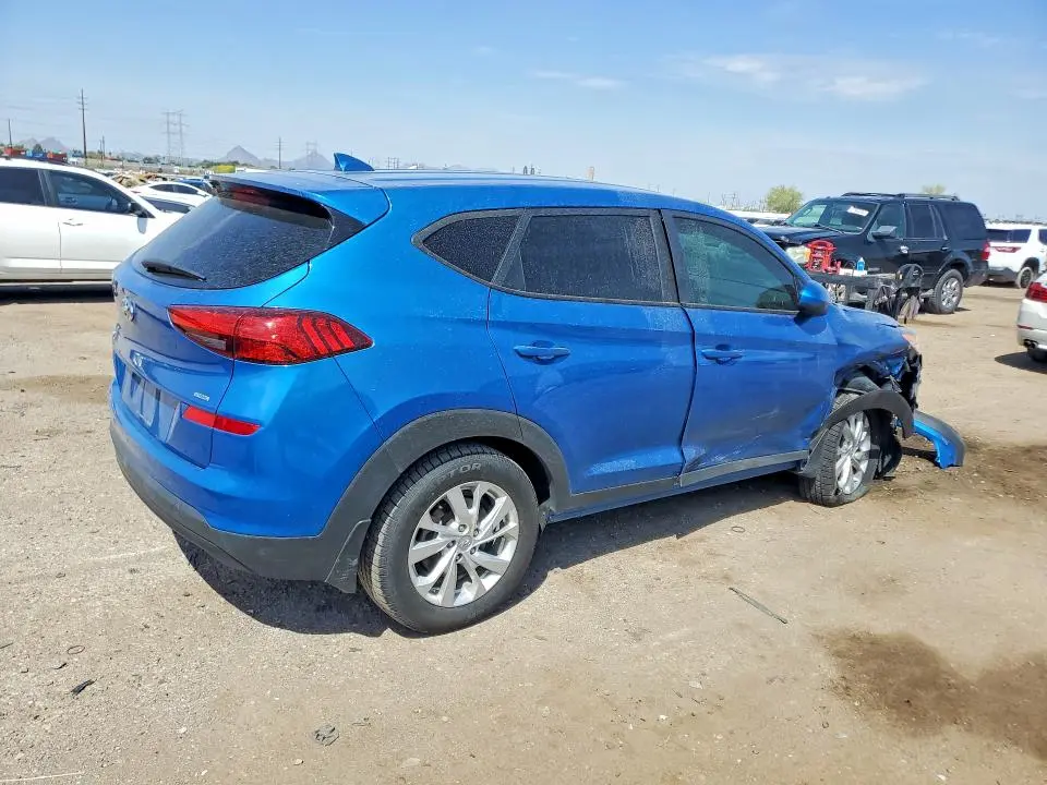 2021 HYUNDAI TUCSON SE  