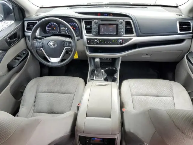 2018 TOYOTA HIGHLANDER LE  