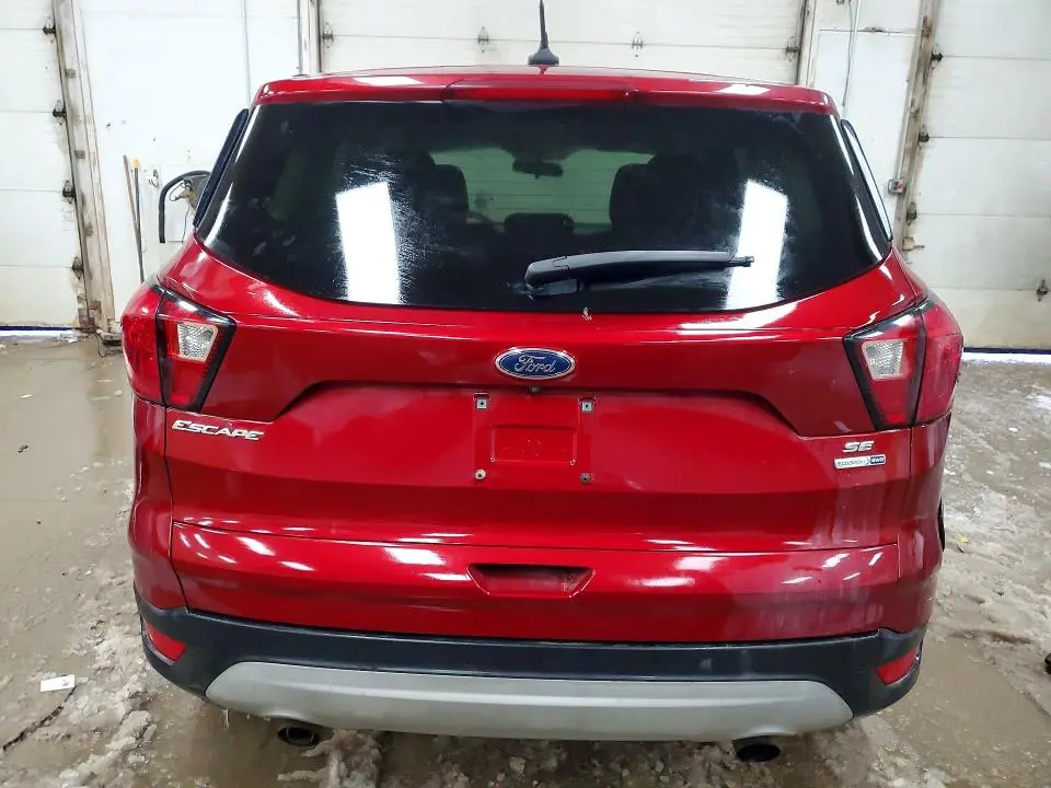 2019 FORD ESCAPE SE  