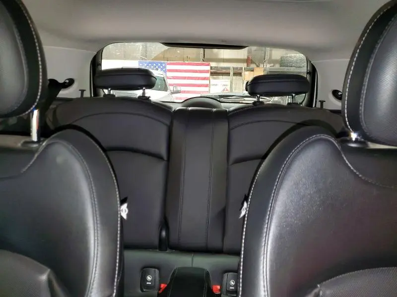 2015 MINI COOPER S  