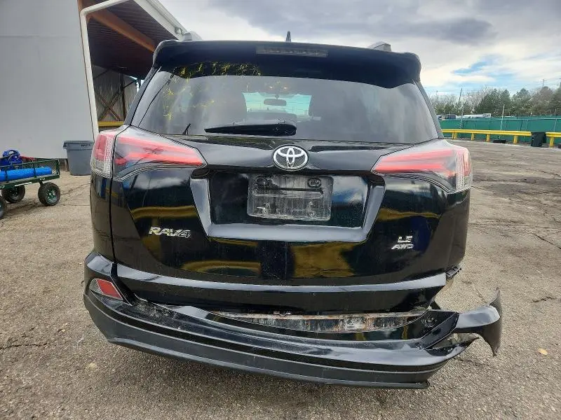 2016 TOYOTA RAV4 LE  