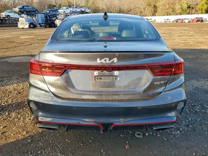 2023 KIA FORTE GT  