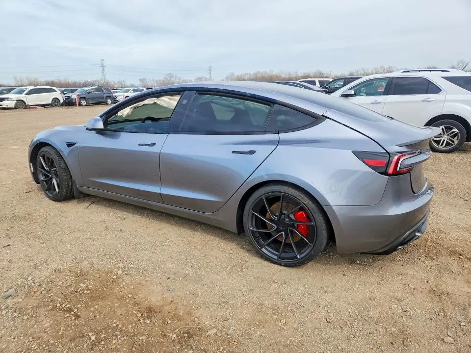 2026 TESLA MODEL 3   