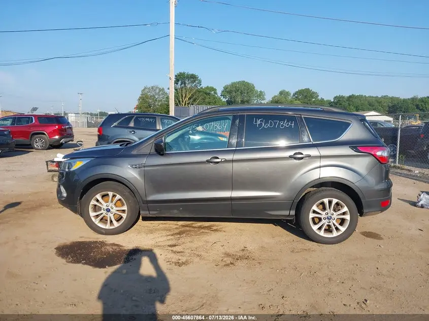 2018 FORD ESCAPE SE