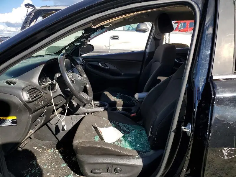 2018 HYUNDAI ELANTRA GT BASE  