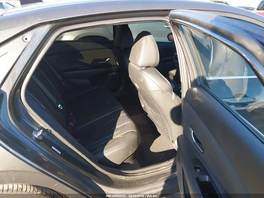 2024 HYUNDAI ELANTRA HYBRID LIMITED