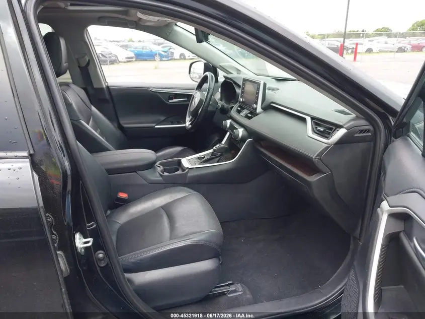 2019 TOYOTA RAV4 LIMITED