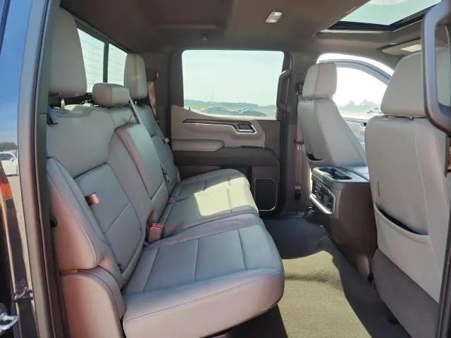 2025 GMC SIERRA K1500 SLT  