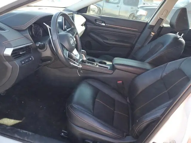 2022 NISSAN ALTIMA SR  