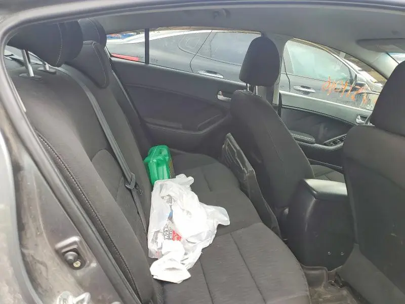 2015 KIA FORTE LX  