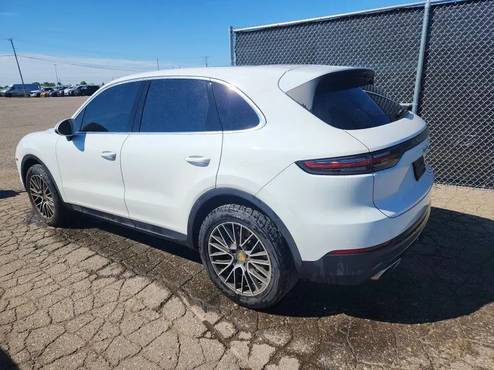 2019 PORSCHE CAYENNE   