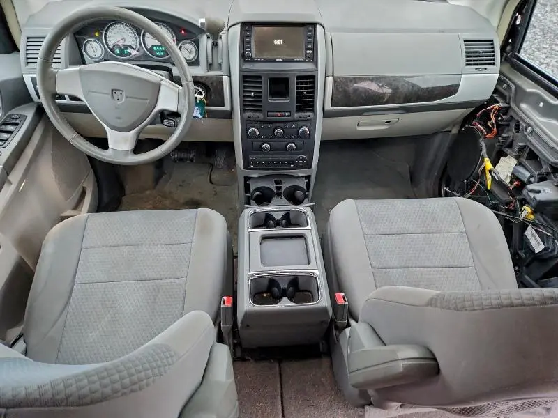 2010 DODGE GRAND CARAVAN SXT  