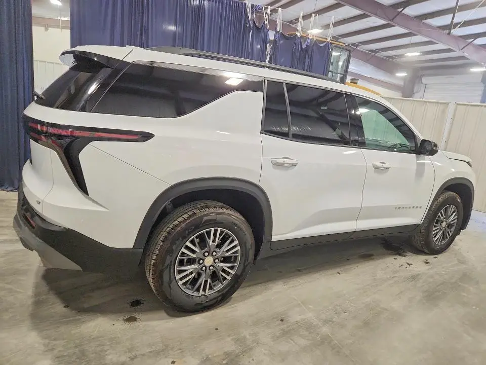 2024 CHEVROLET TRAVERSE LT  