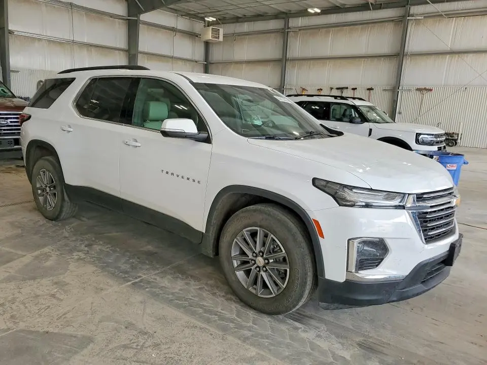 2022 CHEVROLET TRAVERSE LT  