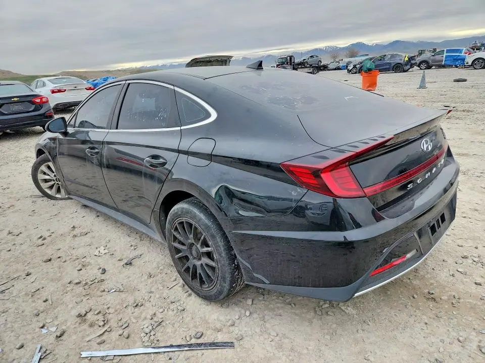 2020 HYUNDAI SONATA SE  