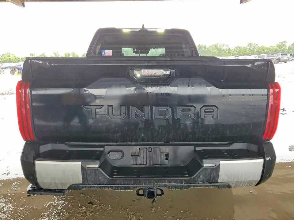2022 TOYOTA TUNDRA CREWMAX LIMITED  