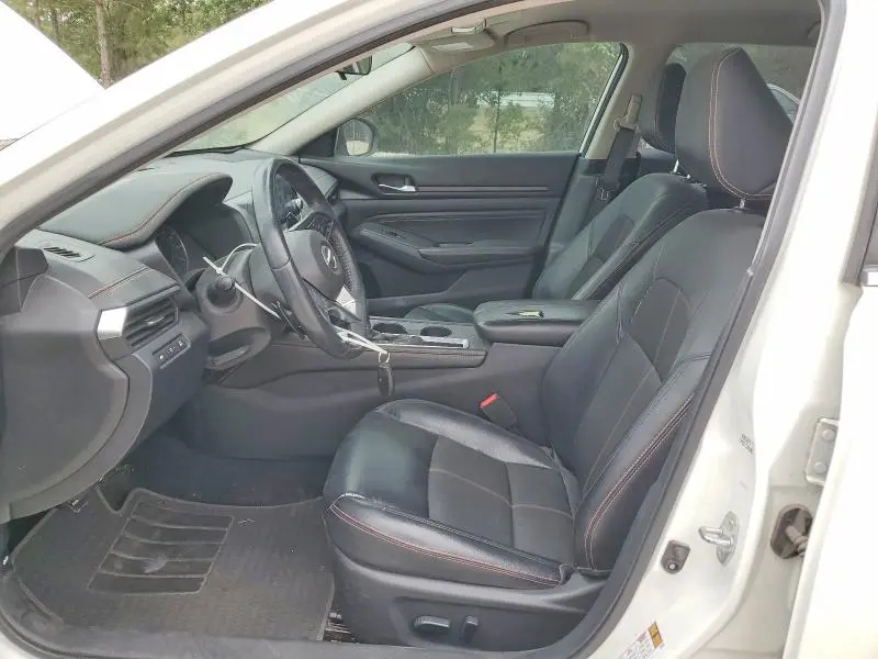 2019 NISSAN ALTIMA SR  