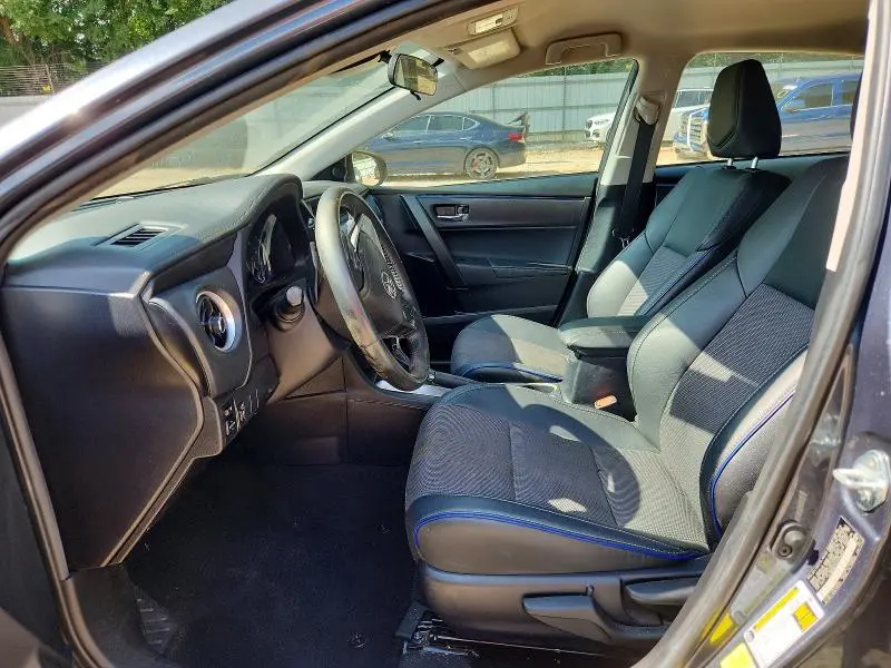 2018 TOYOTA COROLLA SE  