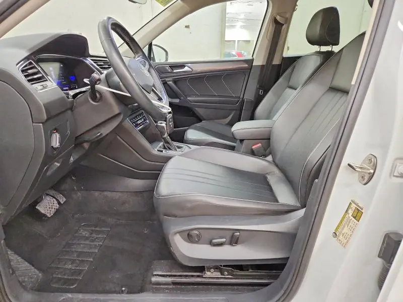 2022 VOLKSWAGEN TIGUAN SE  