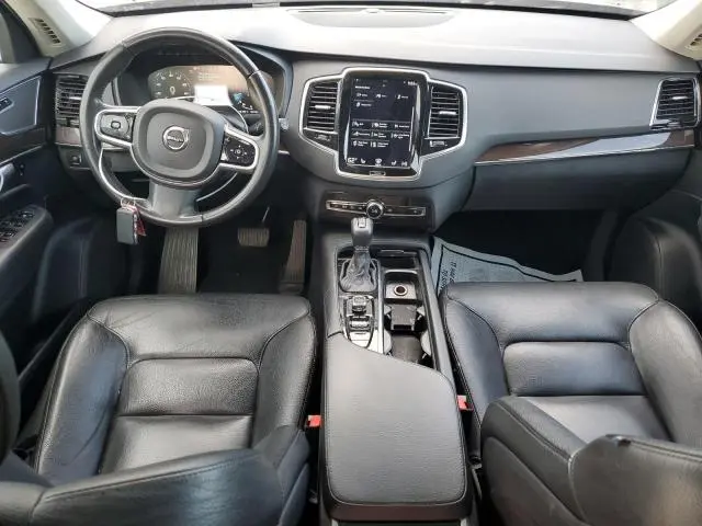 2017 VOLVO XC90 T6