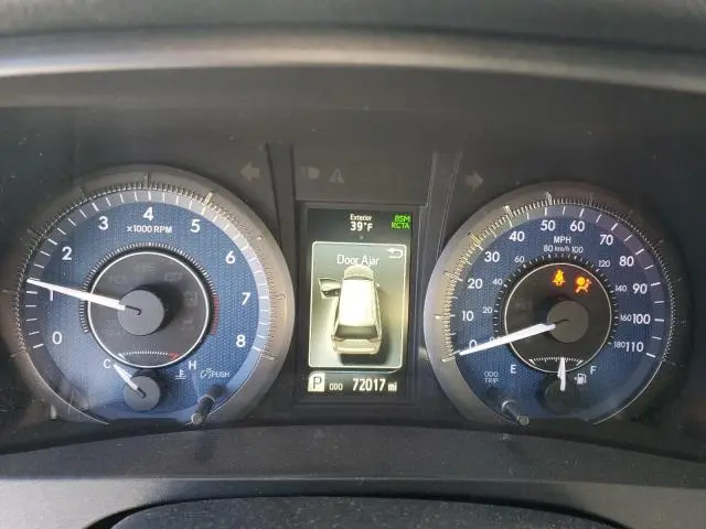 2019 TOYOTA SIENNA XLE