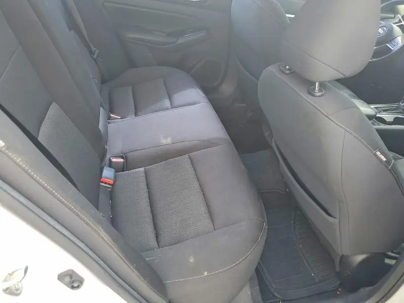 2021 NISSAN ALTIMA SV  