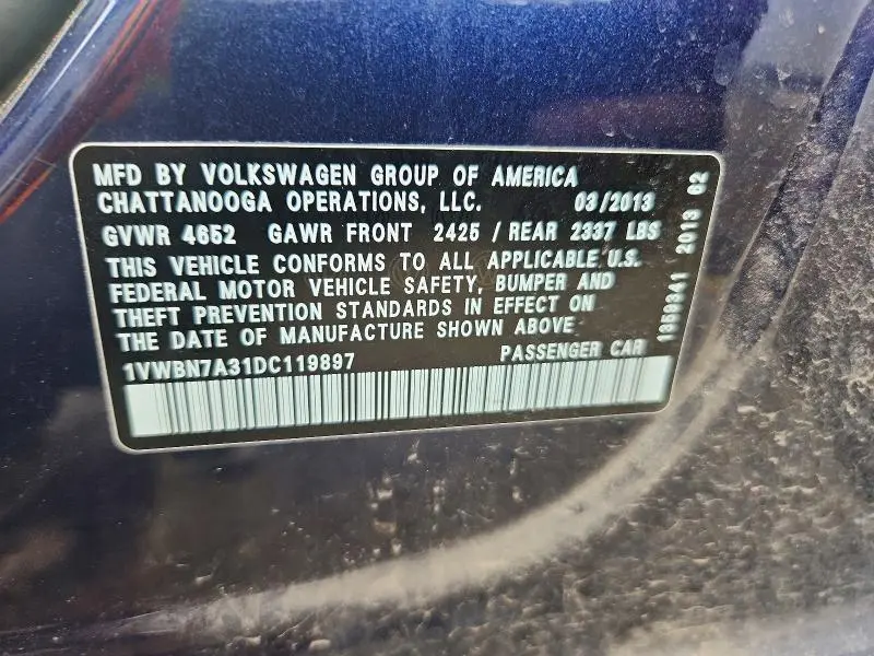 2013 VOLKSWAGEN PASSAT SE  