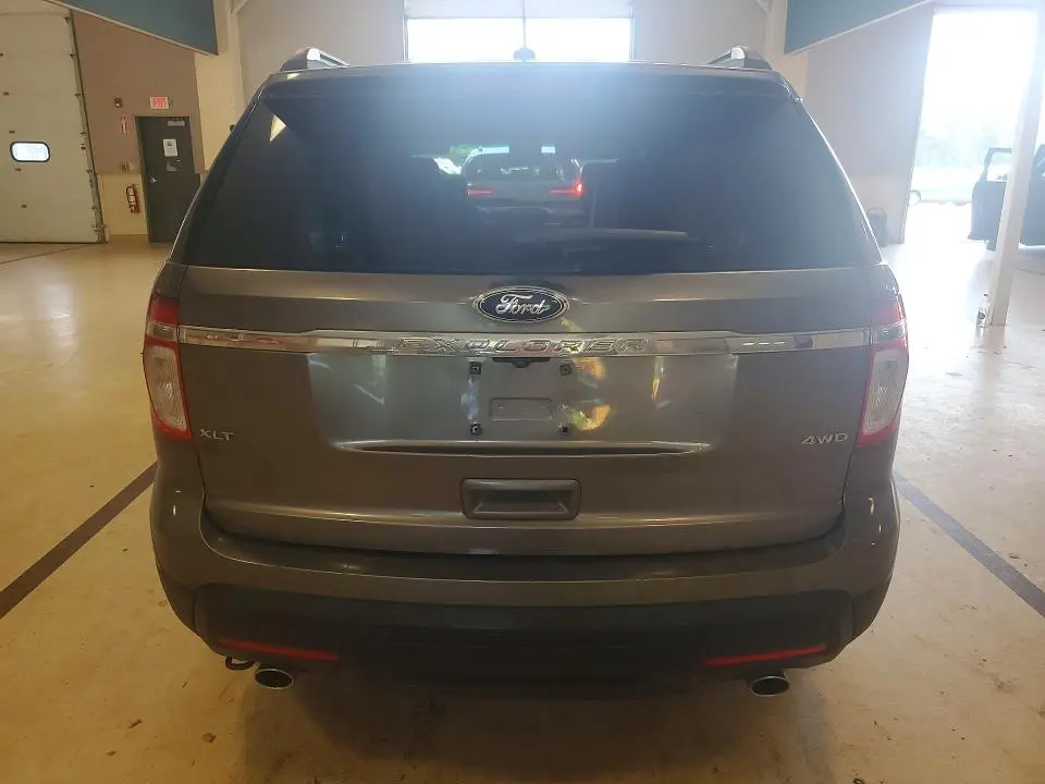 2011 FORD EXPLORER XLT  