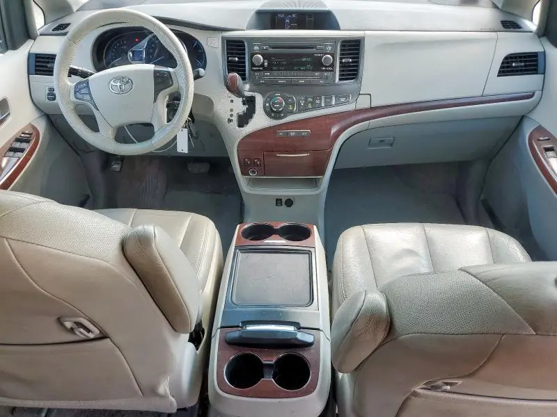 2012 TOYOTA SIENNA XLE 7 PASSENGER  