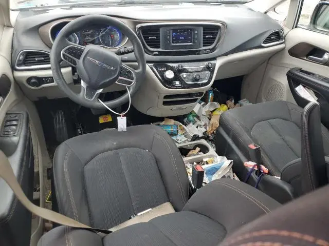 2017 CHRYSLER PACIFICA LX  