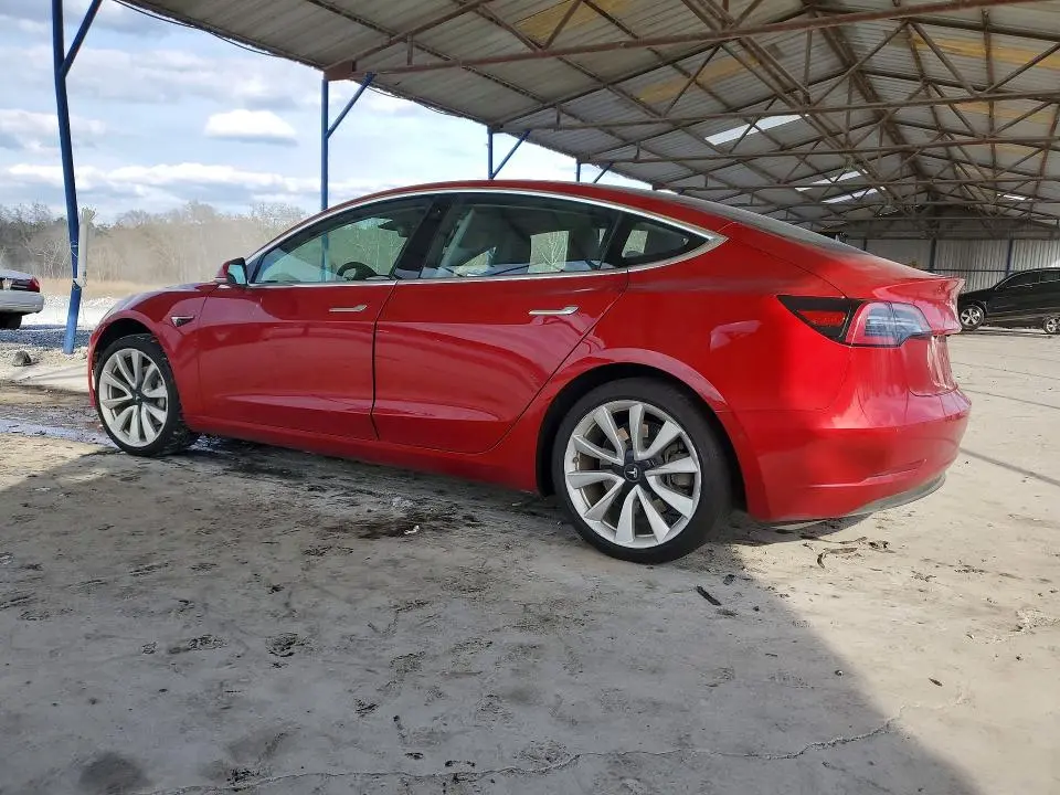 2018 TESLA MODEL 3   