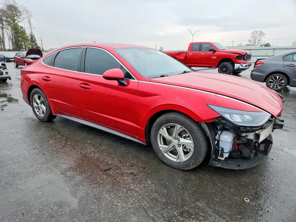 2021 HYUNDAI SONATA SE  