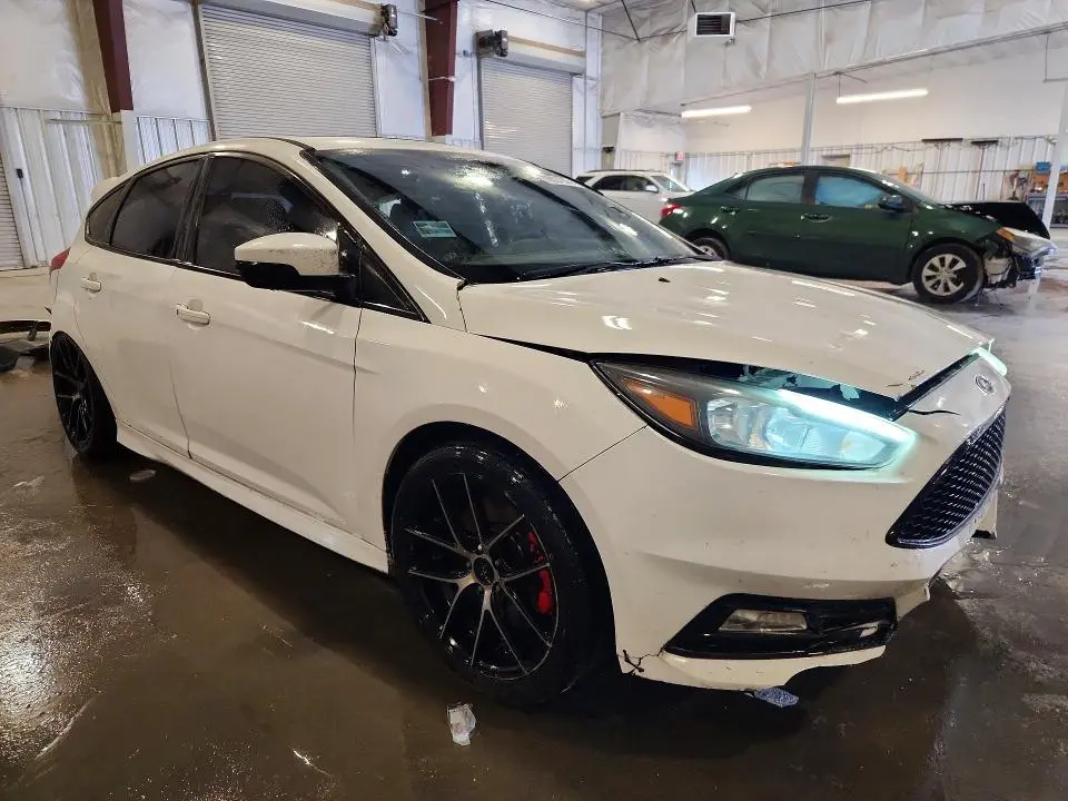 2017 FORD FOCUS ST  
