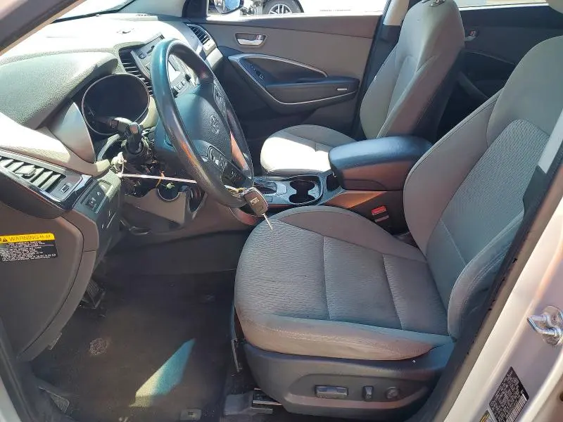 2016 HYUNDAI SANTA FE SE  